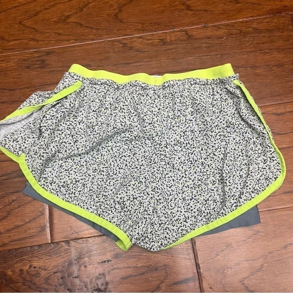 Nike dri-fit running shorts‎